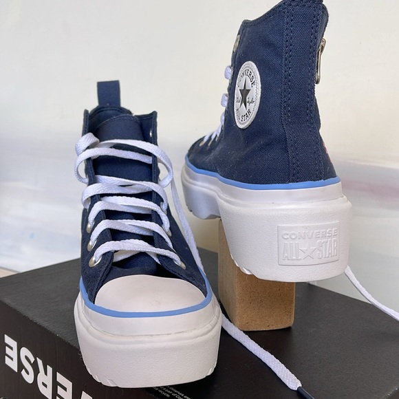 Converse WMNS CTAS A06342C
CTAS LUGGED LIFT H NAVY/LT BLUE /WHITE
Platform Snkrs - Picture 11 of 16